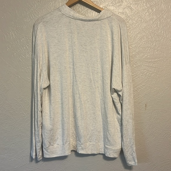 SOMAWKND Sunday Criss-Cross Cream Top XL - Picture 8 of 8